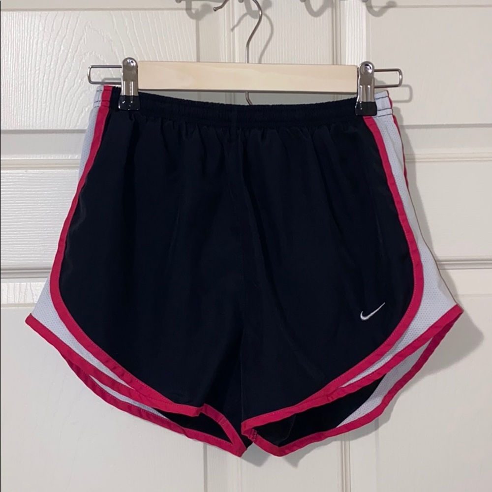 Nike Tempo Shorts (Dri Fit)